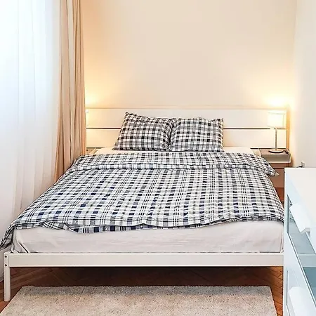 شقة Filinhome Trg Mladenaca