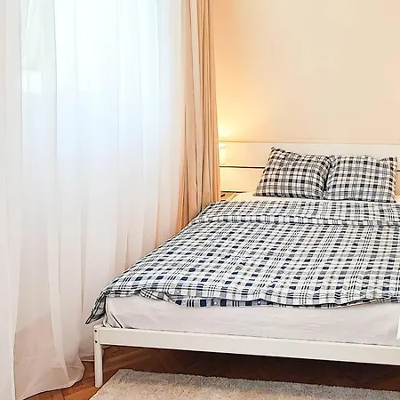 شقة Filinhome Trg Mladenaca