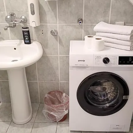 Filinhome Trg Mladenaca *